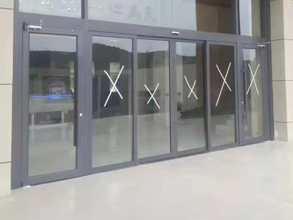 感應門